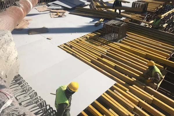 塑料中(zhong)空模闆，塑料(liao)建築模闆近(jin)年來被廣泛(fan)應用于城市(shi)建築施工